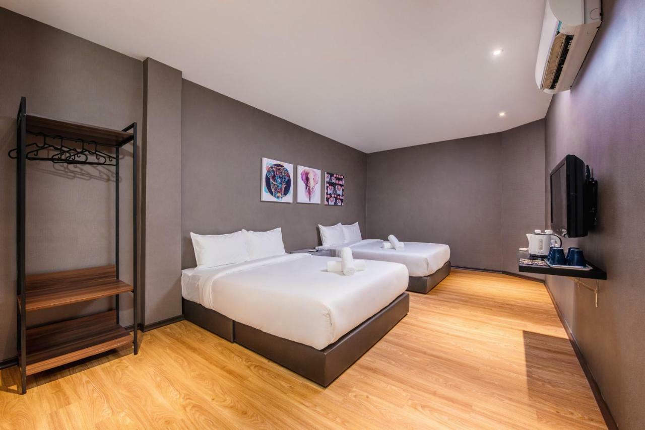 Nap Hotel Johor Bahru Exterior photo