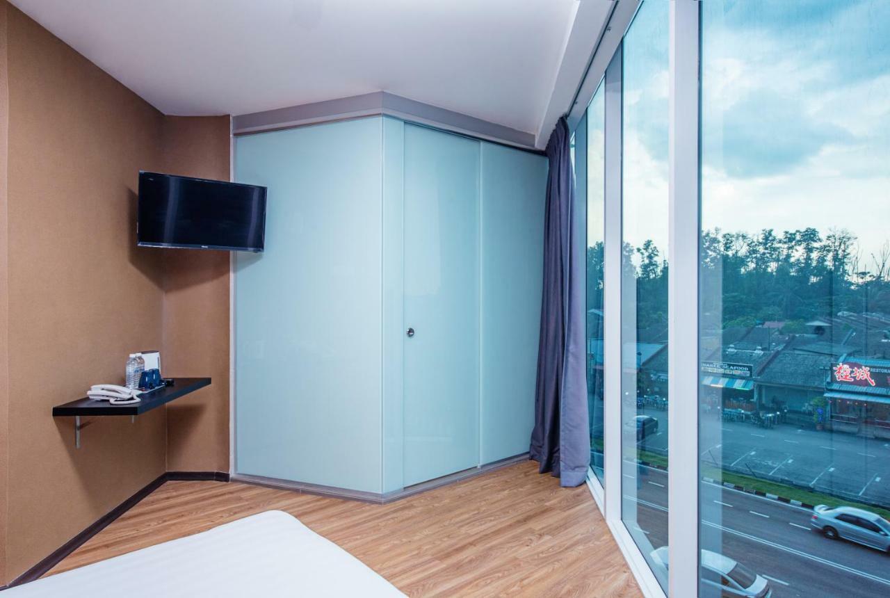 Nap Hotel Johor Bahru Exterior photo